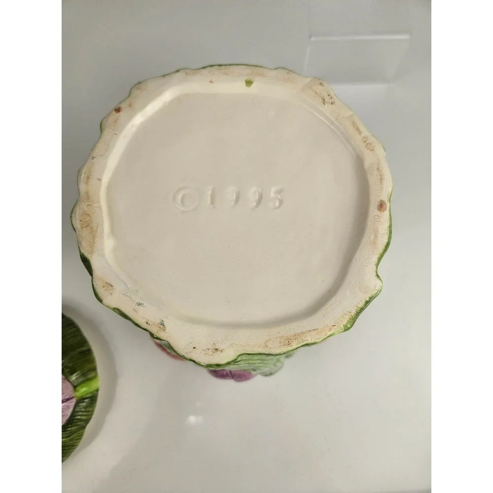 Vintage 1995 Tulip Cookie‎ Jar Floral Relief Ceramic Cottage Kitchen